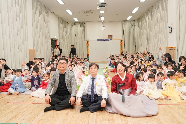 2026.2.13 조선대학교 어린이집 설 기념 반찬 판매 수익금 발전기금 기부식 대표이미지