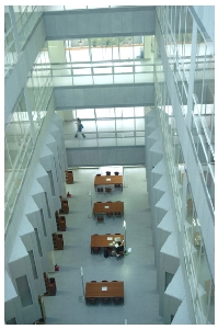 중앙도서관 내부 THUMBNAIL